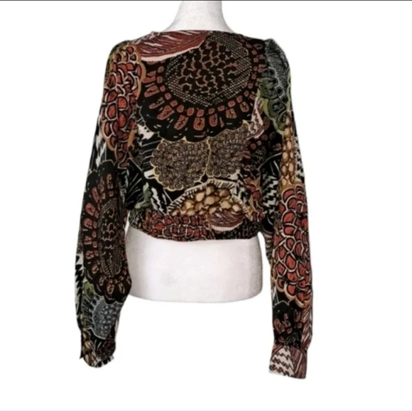 Truth NYC Crop Top for Women V-Neckline Bohemian Print Size Large - Picture 10 of 15